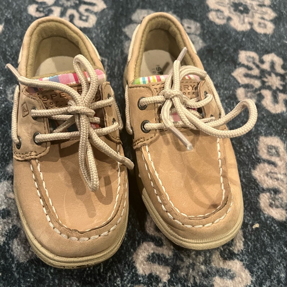 Sperry Tan Moccasins Classic Boat Style